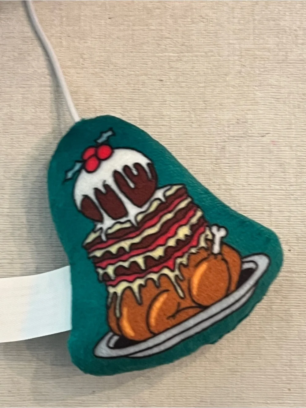 Garfield Christmas Green and Red Cat Holiday Pop-Up Tunnel. New!